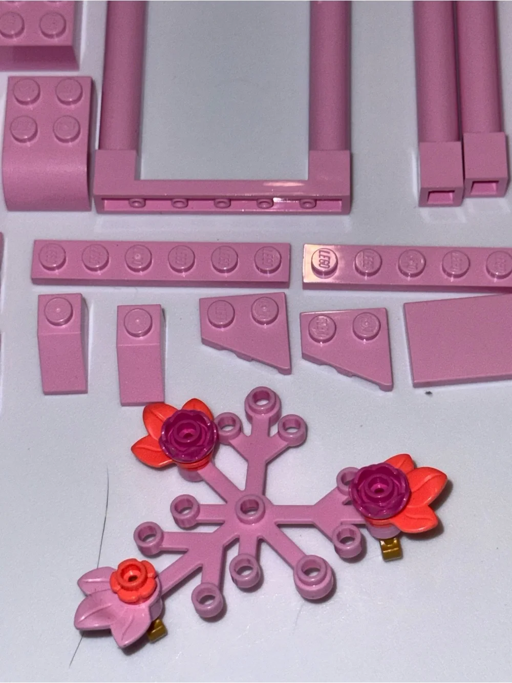 LEGO light pink pieces parts planks blocks flower elements